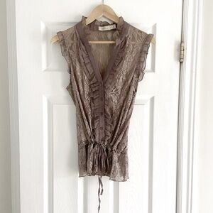 Costa Blanca | Elegant Lace Mauve Ruffle Top